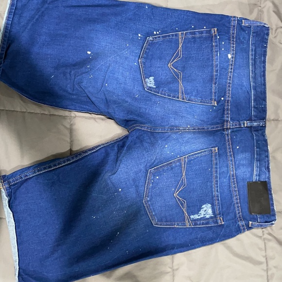 Guess jean shorts - Picture 3 of 3